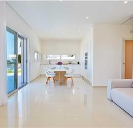 3 bedroom villa with pool & sea views, Alcamo Marina, sleeps 6-7